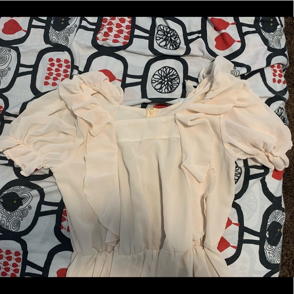 Cream Mesh Jumpsuit with Short Sleeves. - Picture 2 of 4